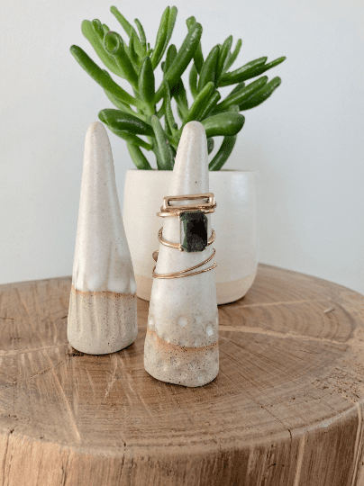 Handmade ceramic mountain ring cones - Spots